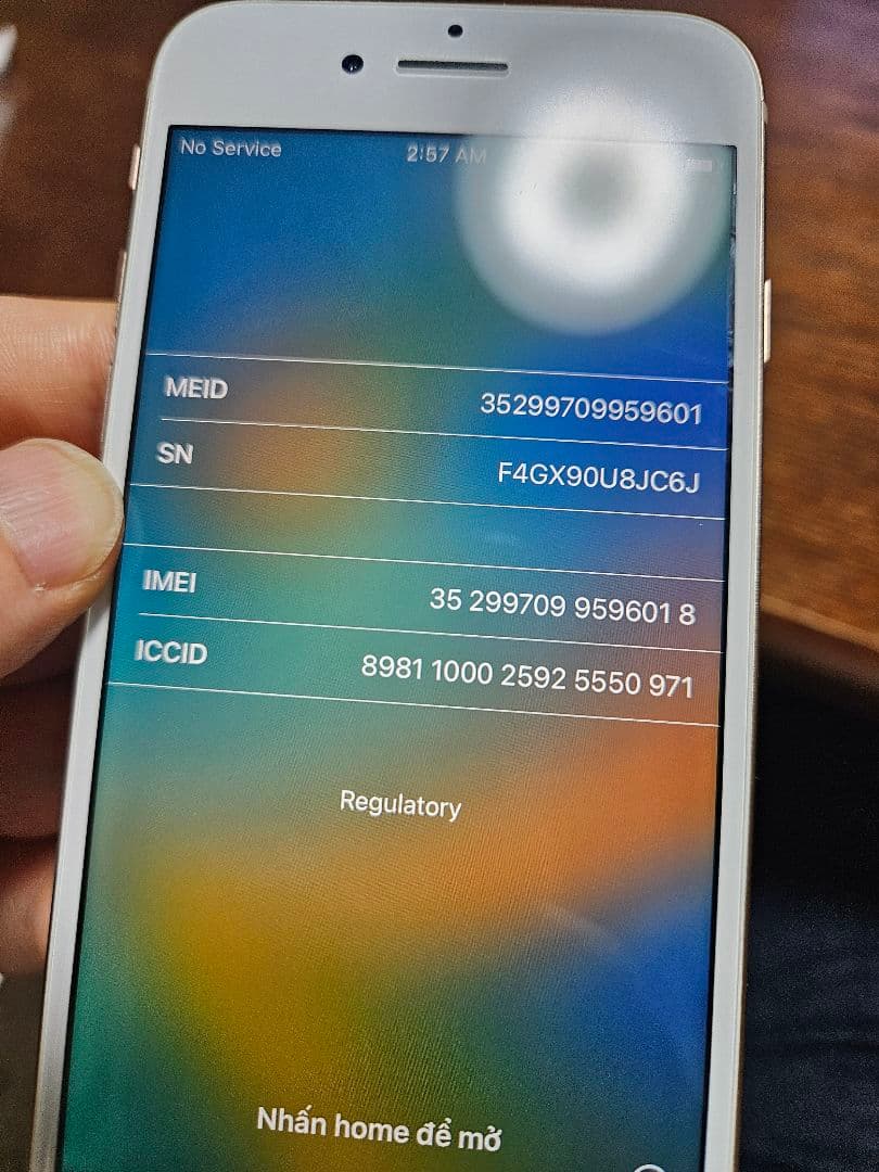 iPhone 8 64g バッテリー新品