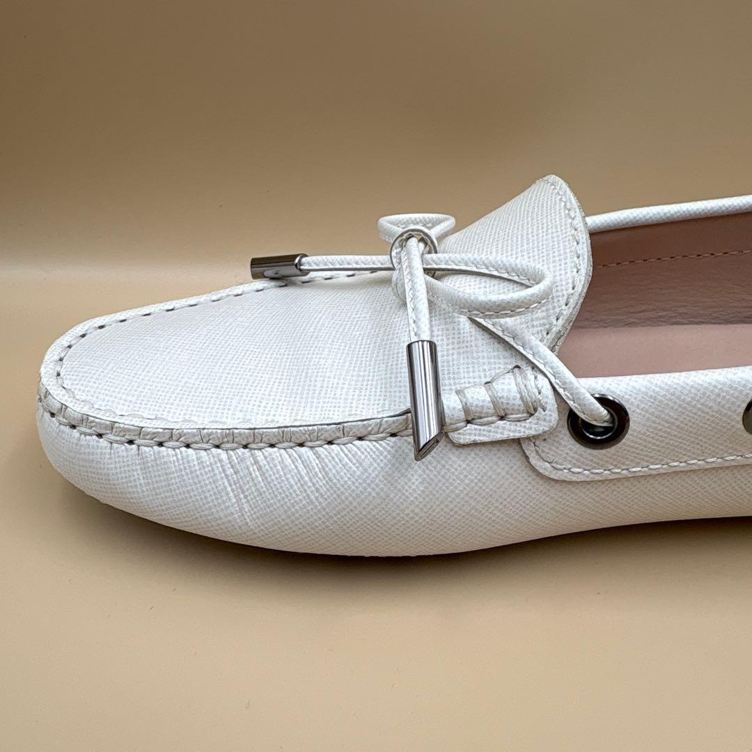 【未使用級　美品】Tod's トッズ　革靴　ドライビングシューズ21.5cm