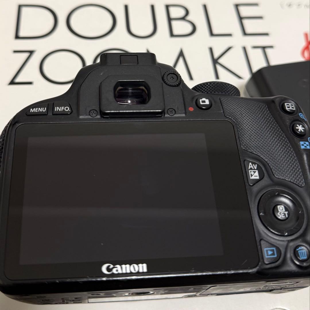【本日限定値下げ】Canon EOS Kiss X7 ダブルズームキット