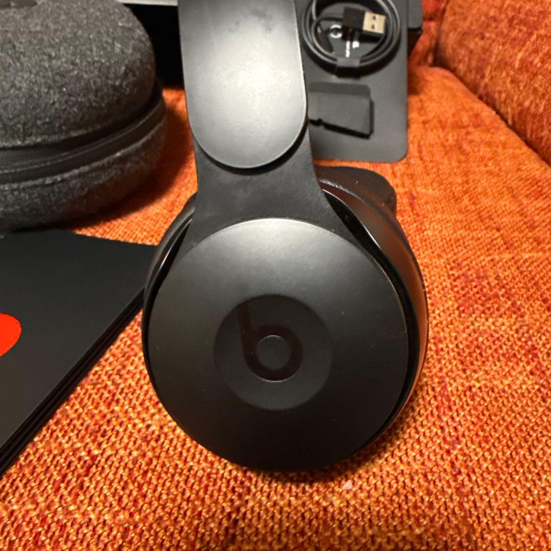 Beats Solo Pro ヘッドフォン ブラック
