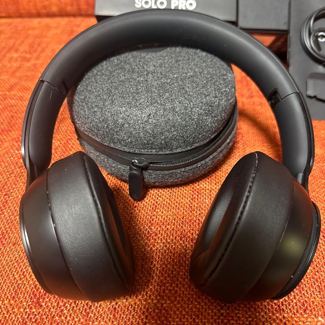 Beats Solo Pro ヘッドフォン ブラック
