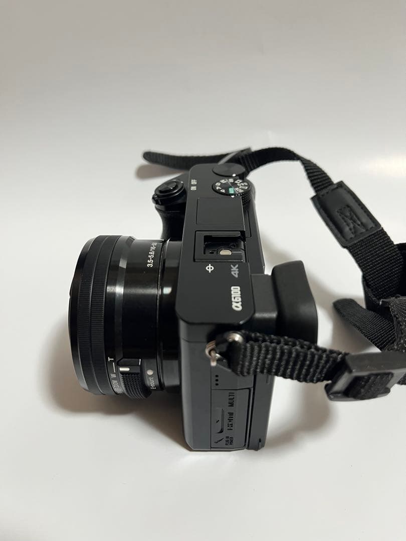 【美品】SONY α6100 (ILCE-6100）