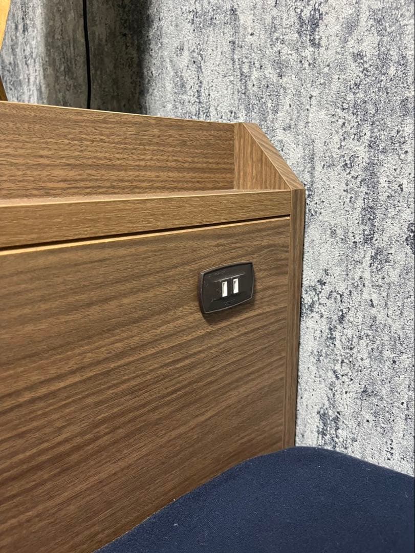 引き取りに来て下さる方限定です。 神戸三ノ宮まで。 ニトリのベッド