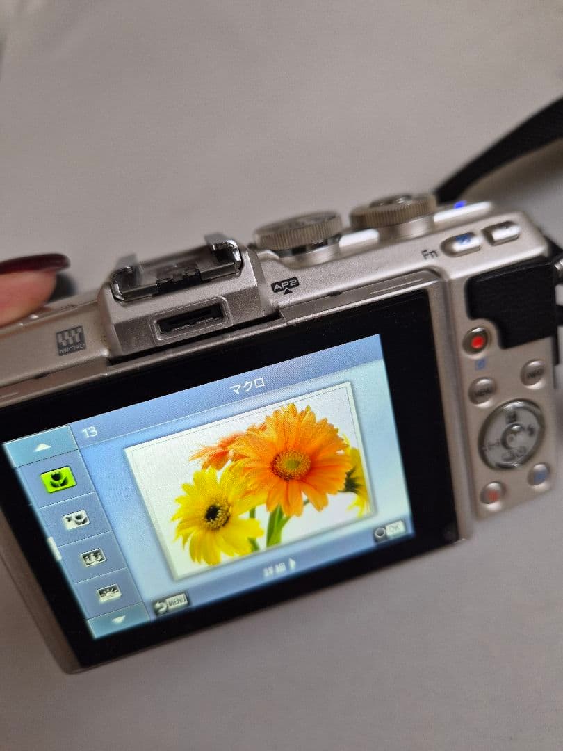 デジタルカメラ OLYMPUS PEN E-PL7