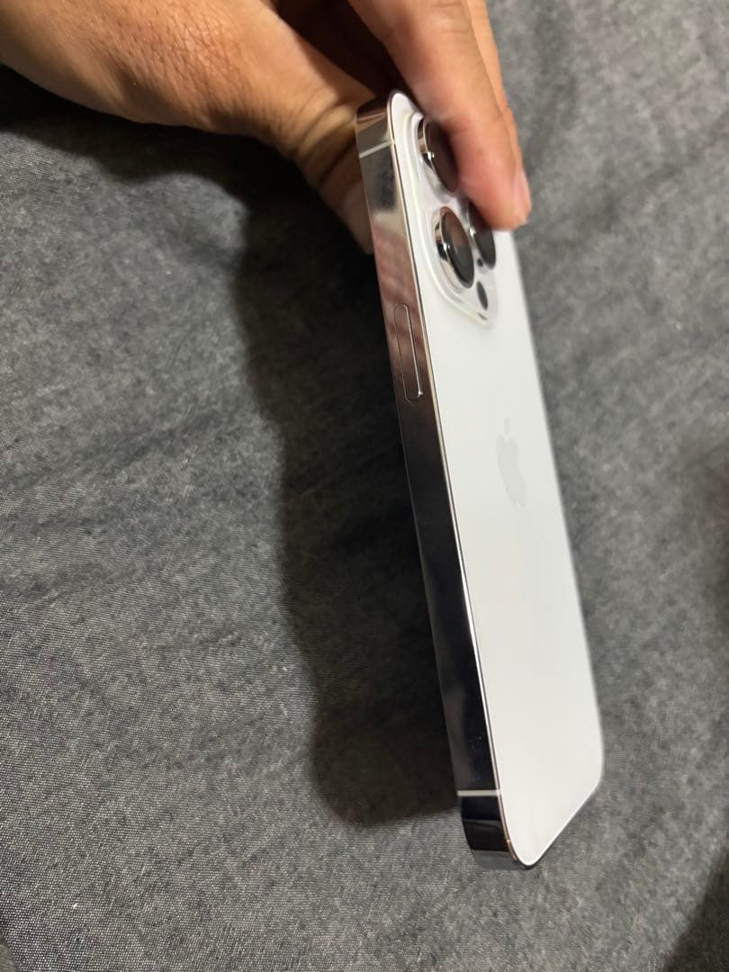 iPhone 14 Pro シルバー 本体傷汚れなし箱なし