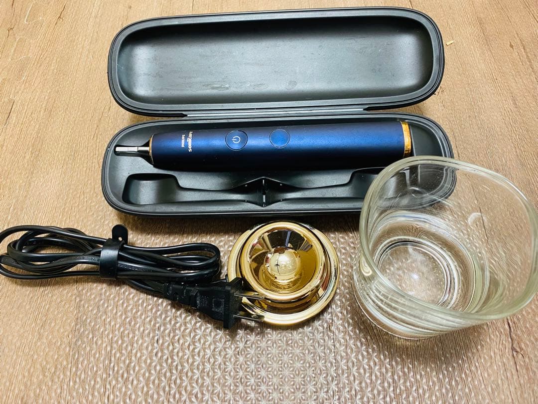 J*s様 Philips ソニッケアー電動歯ブラシ本体 青色 充電器付き