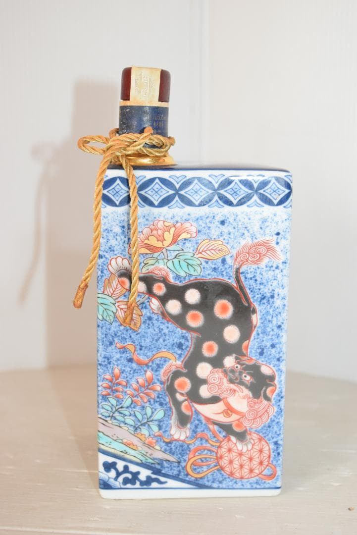 希少品 SUNTORY スペシャルボトル 有田焼 染錦吹墨狛犬草花文瓶 古酒