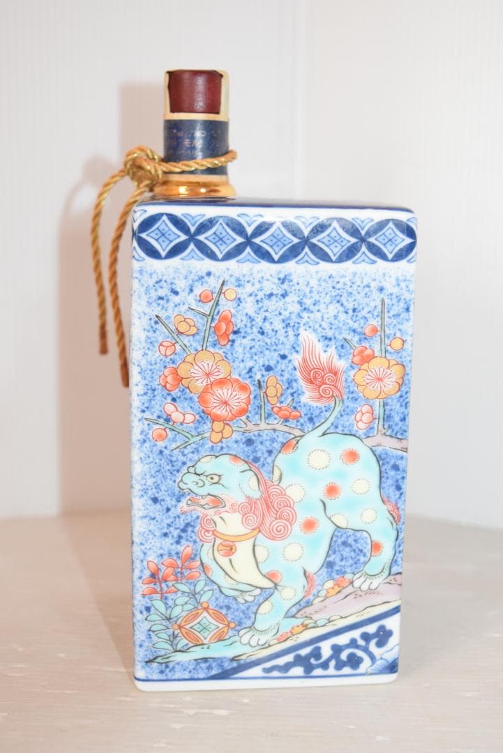 希少品 SUNTORY スペシャルボトル 有田焼 染錦吹墨狛犬草花文瓶 古酒
