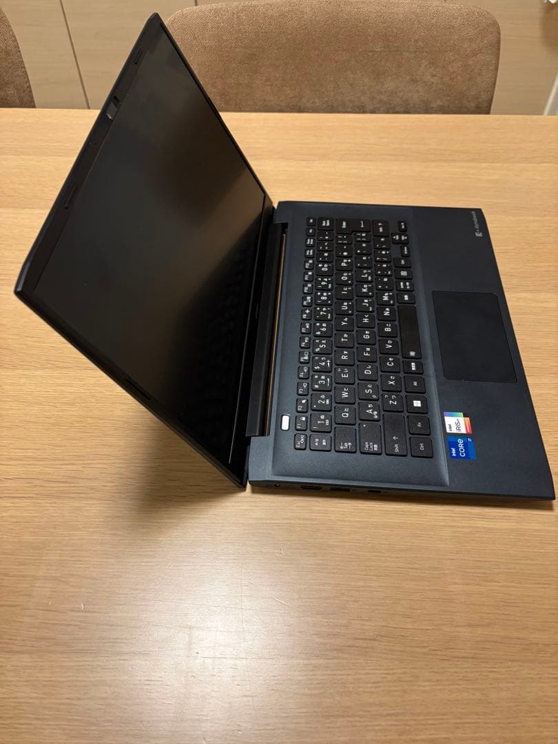 【ほぼ未使用】Dynabook p1m7vnel (Core i7)