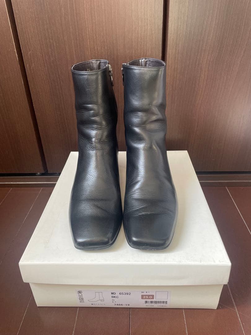 21日まで限定値下げ⭐︎美品☆ダイアナ☆ショートブーツ☆黒25㎝