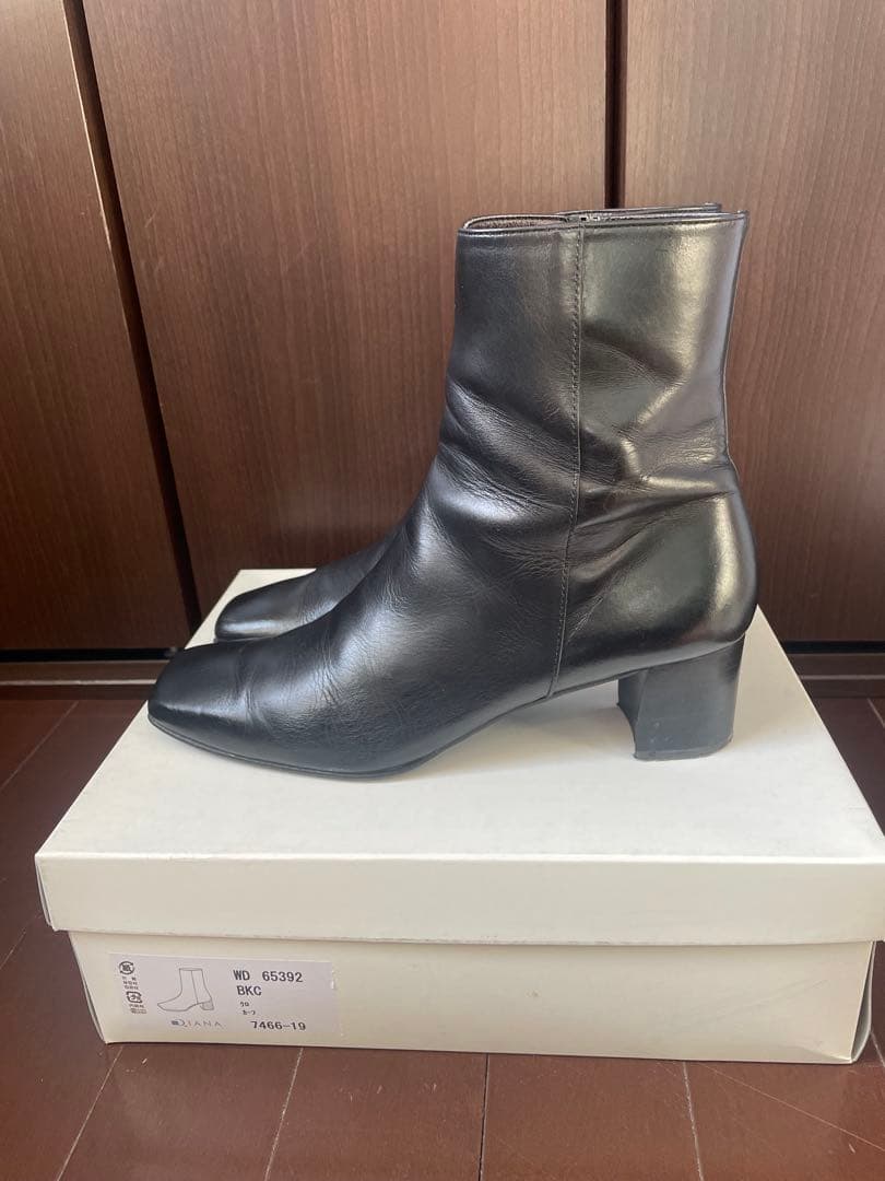 21日まで限定値下げ⭐︎美品☆ダイアナ☆ショートブーツ☆黒25㎝