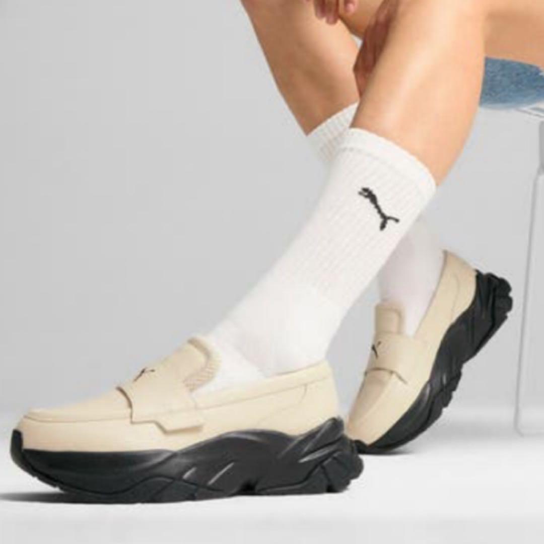 PUMA ローファー　レディース24cm ホワイト系　試着程度　美品