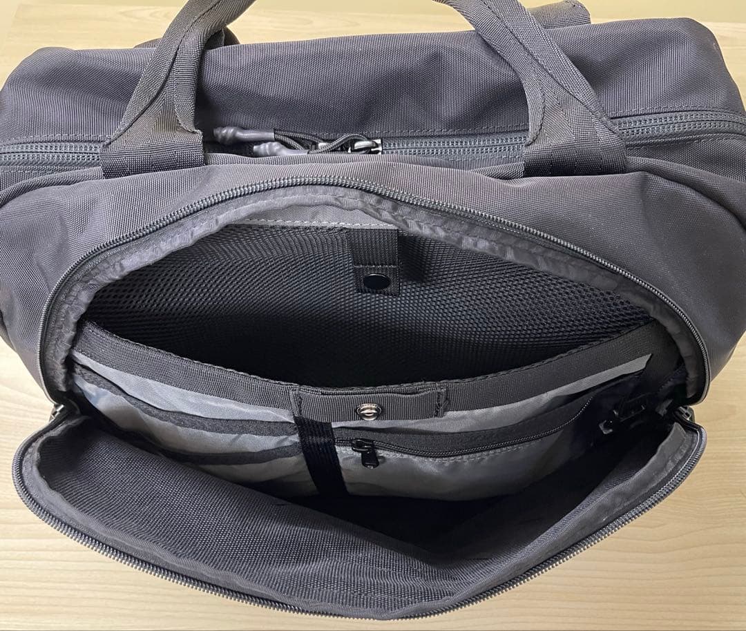 ブリーフィング　ボストンバッグ