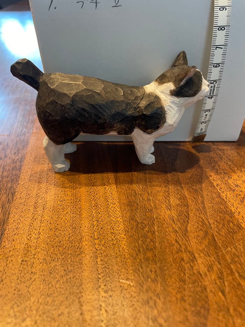 バンナイリョウジ　木彫猫　ブチ