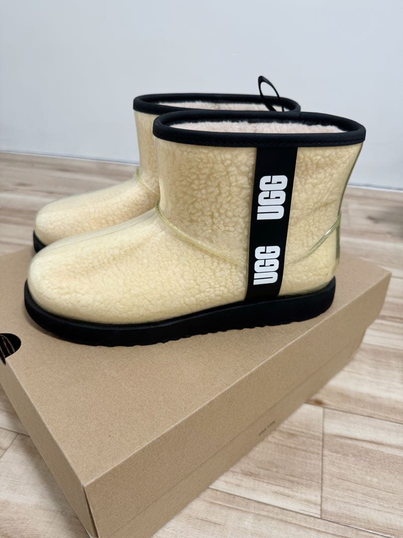 UGG ムートンブーツ　レインブーツ　ベージュ　24.5cm