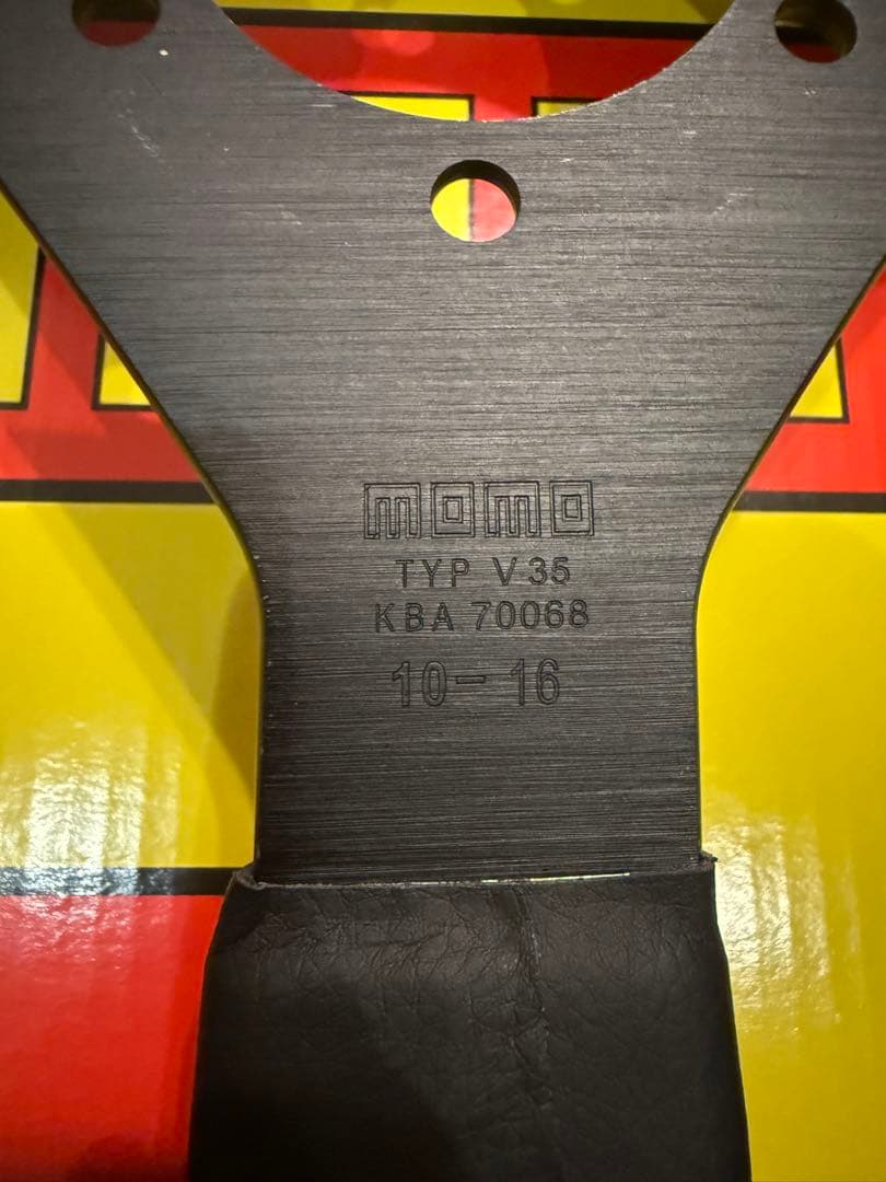 モモ　ステアリング　35パイ　並行輸入品