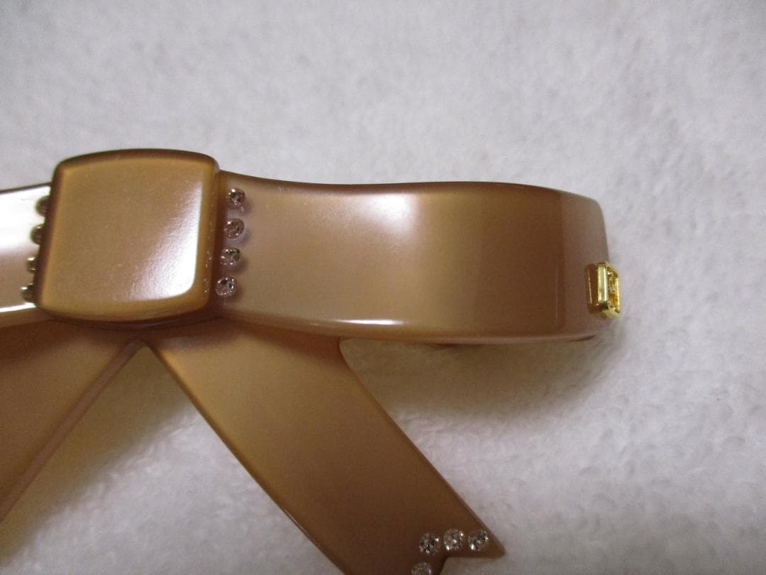 未使用自宅保管 アレクサンドルドゥパリ　リボンバレッタ　ベージュ　スワロフスキー