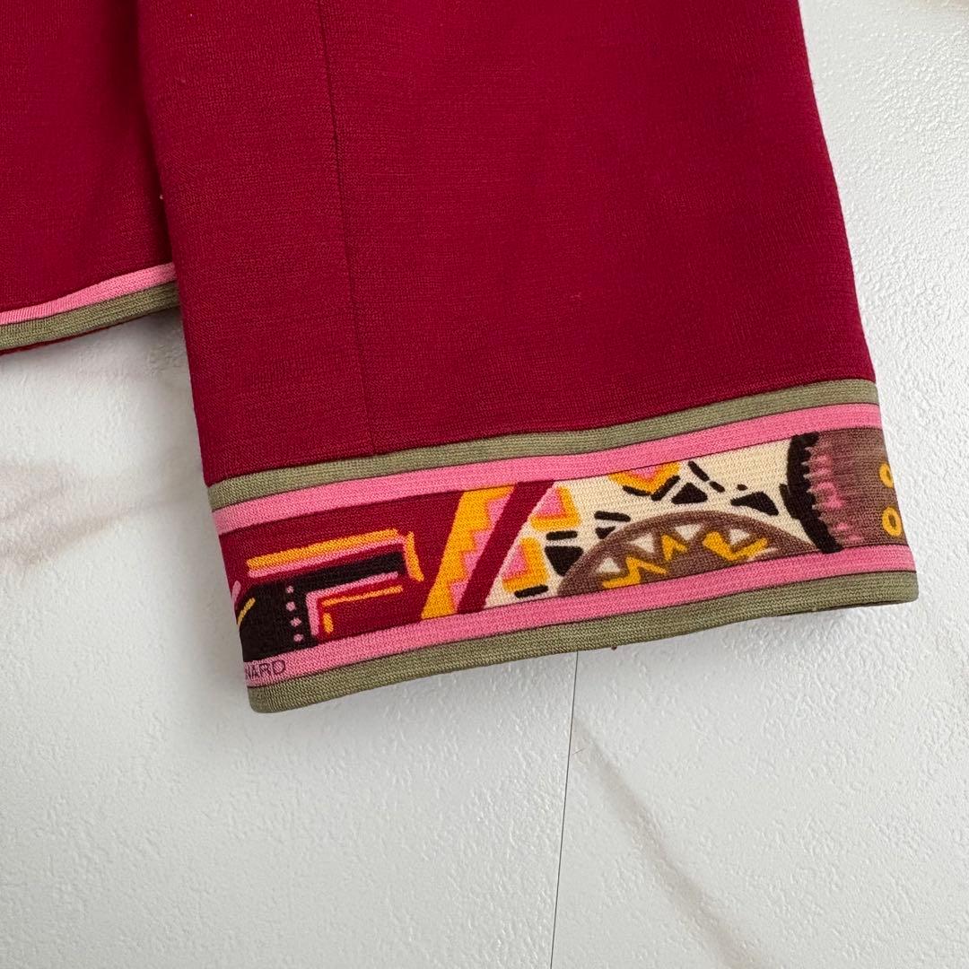 美品◆レオナール トリム デザイン テーラード ジャケット 赤 花柄 L