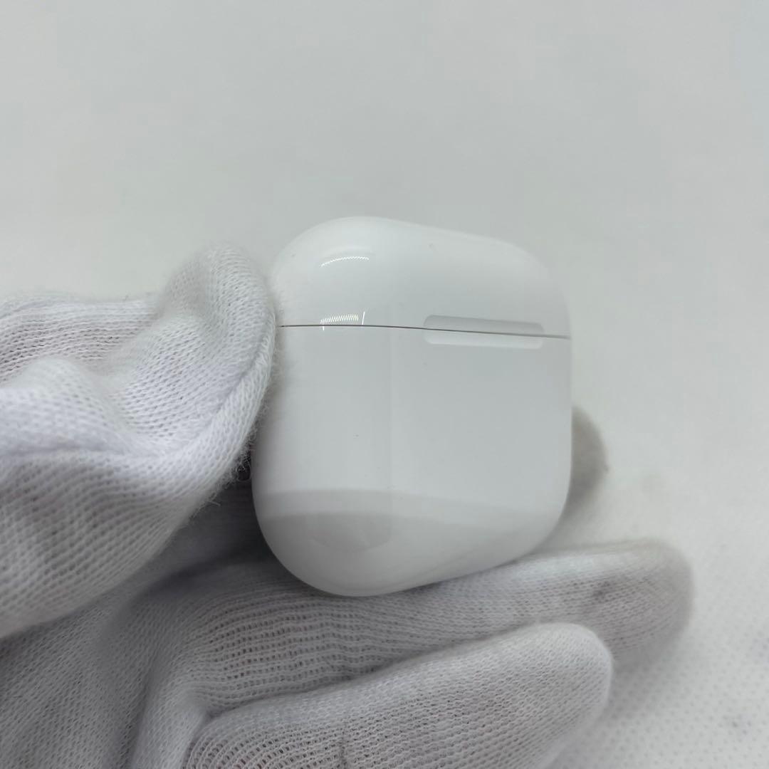 AirPods 4 ノイズキャンセリング機能搭載