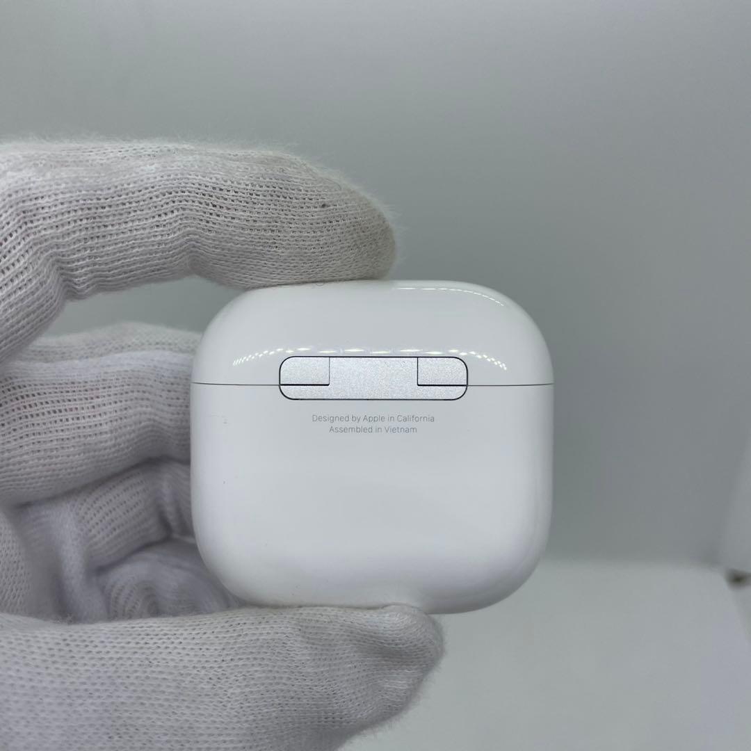 AirPods 4 ノイズキャンセリング機能搭載