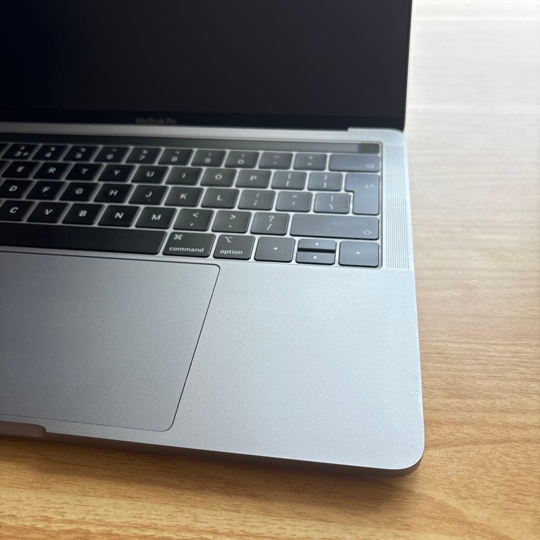 【美品】Macbook Pro 13インチ 2019 i7 16 256 UK