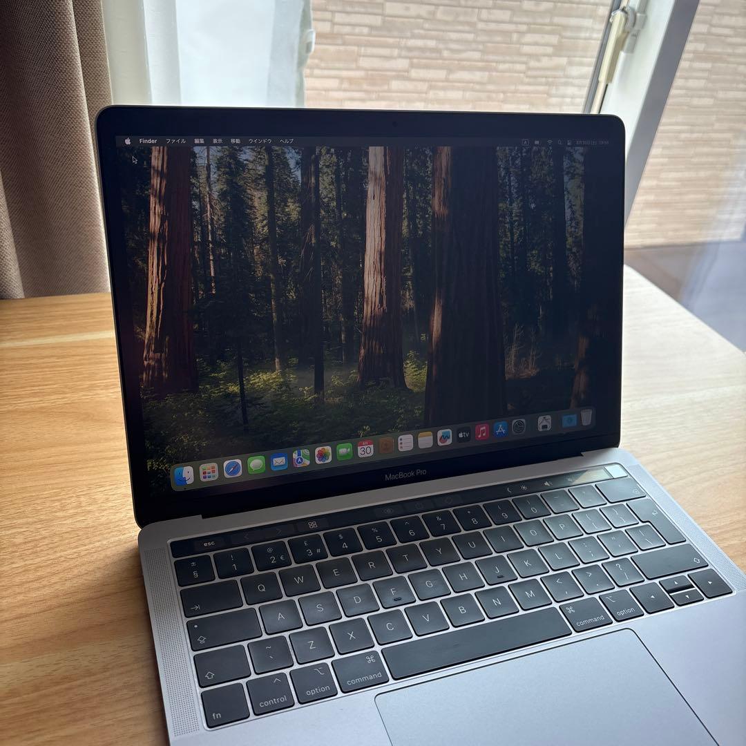 【美品】Macbook Pro 13インチ 2019 i7 16 256 UK