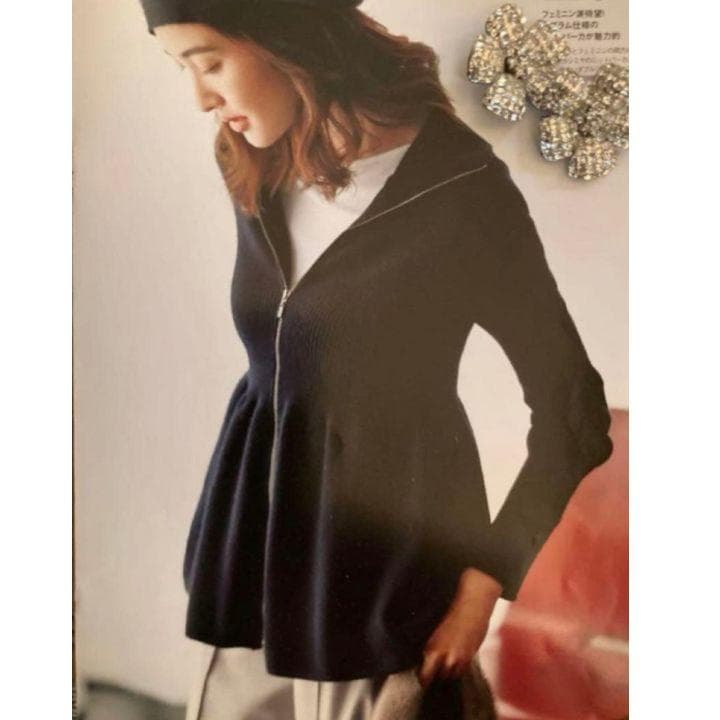 美品✨️7,8万 フォクシー スタイルパーカー 40 ピンク ペプラム プレート