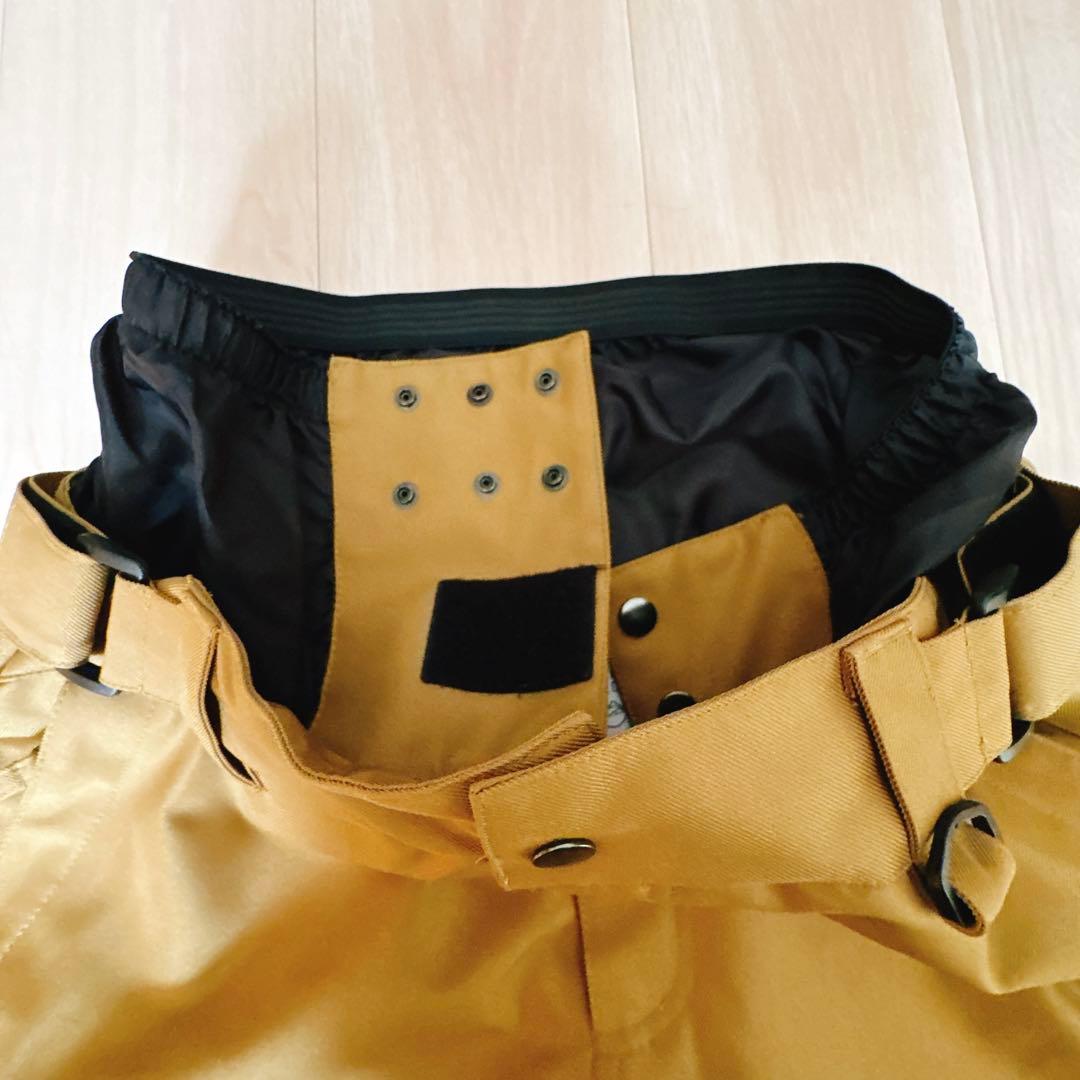 スノーボード用ジャケットとパンツセット