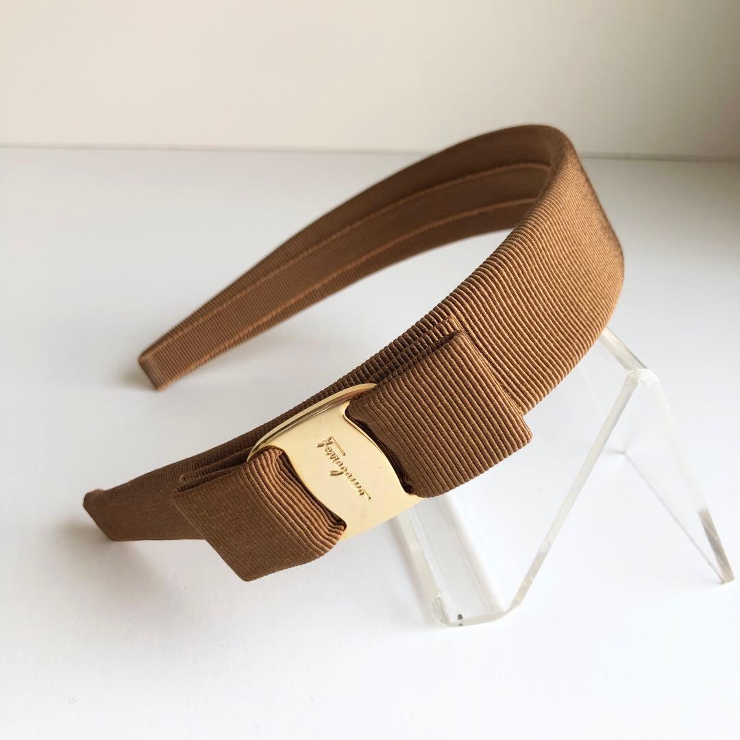 極美品✨フェラガモ ferragamo カチューシャ ヴァラリボン　ブラウン