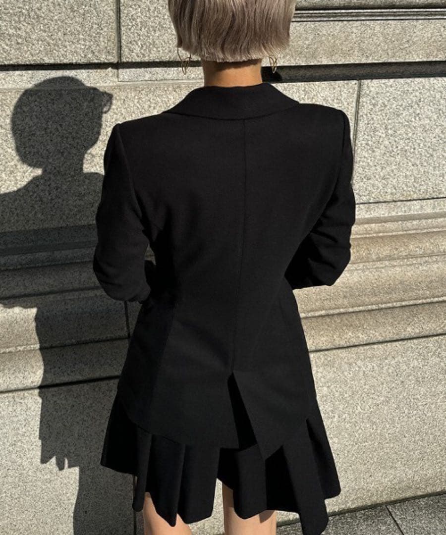 JENNE(シャープカラージャケット　セレモニー　オケージョン)