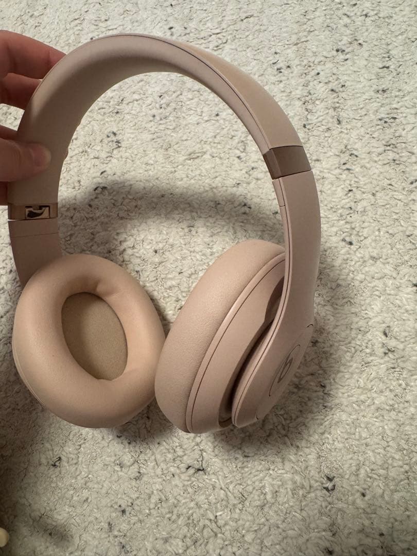Beats Studio Pro × Kim Kardashian