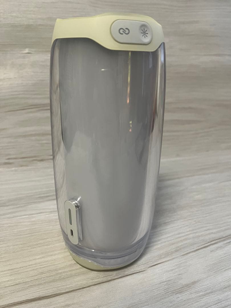 JBL Pulse4 白 スピーカー