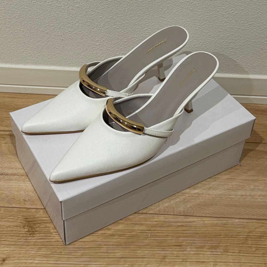 aimeine エメイン ゴールドモチーフポインテッドミュール