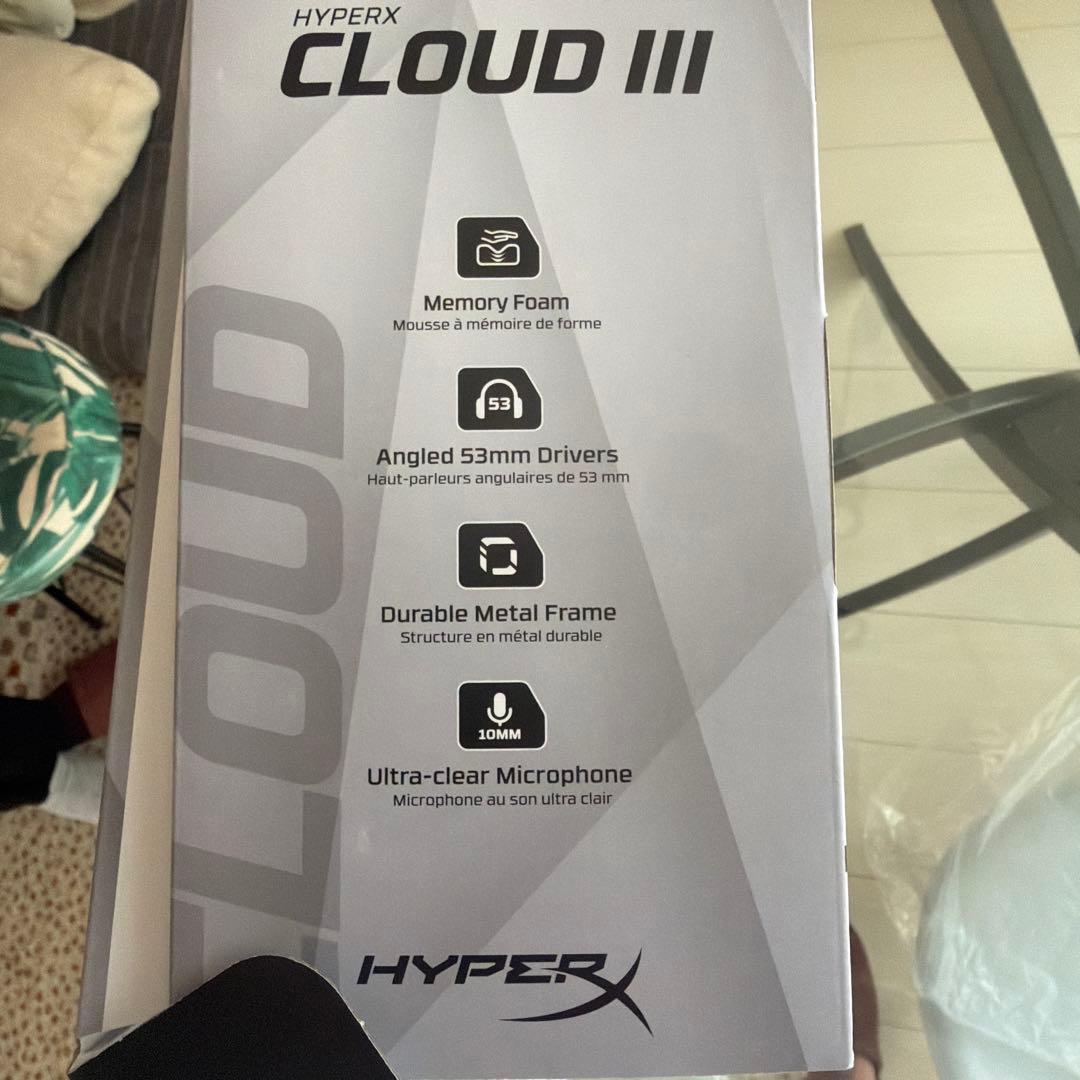 HyperXハイパーエックス ゲーミングヘッドセット Cloud III