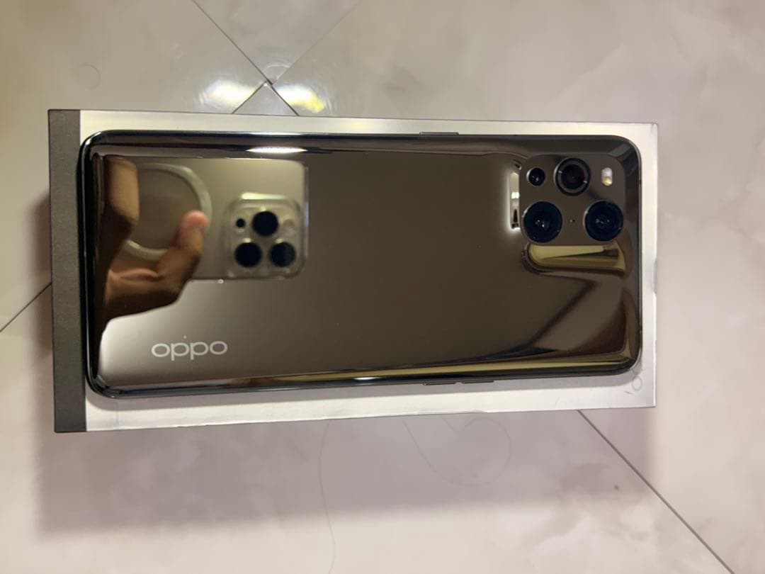 OPPO Find X3 Pro 本体　Android アンドロイド
