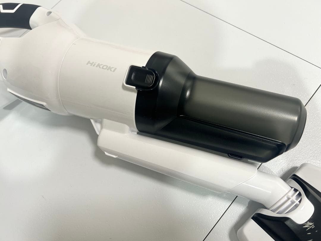 HiKOKI コードレスクリーナー