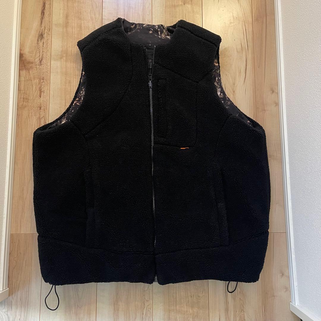 ジャケット・アウター TIGHTBOOTH BULLET CAMO REVERS IBLE VEST