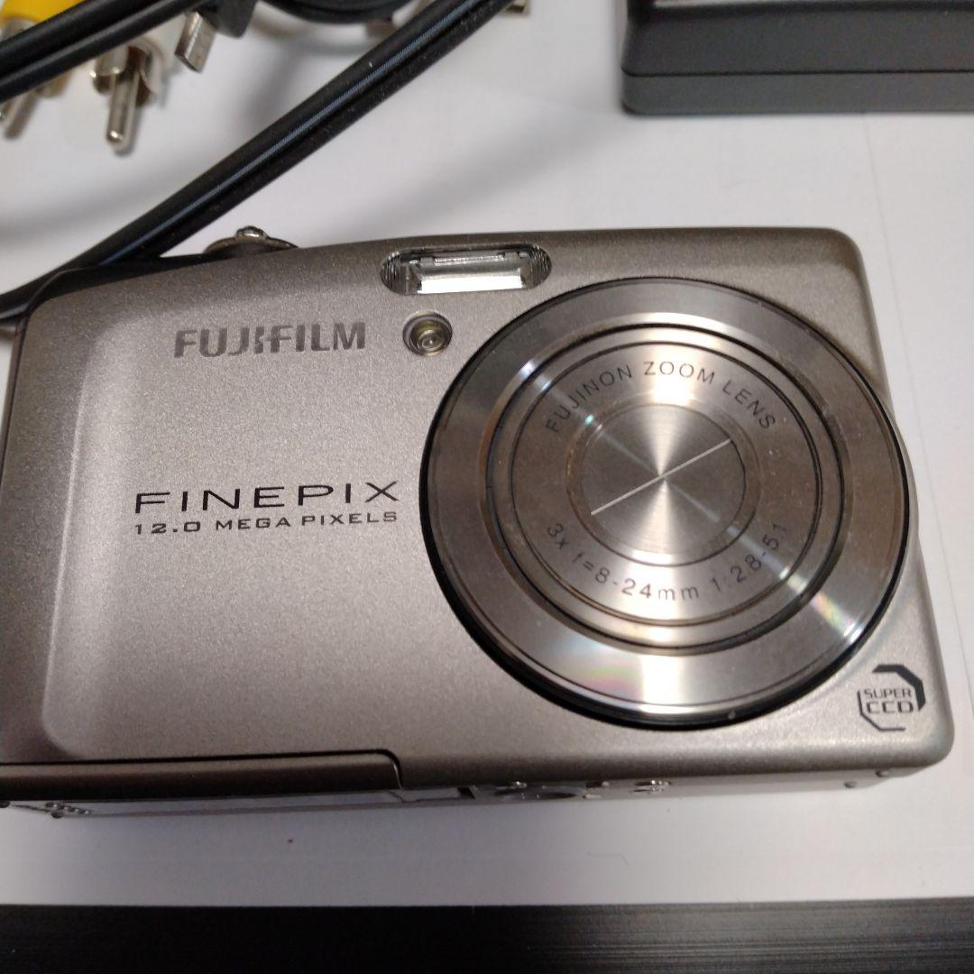 Fujifilm FinePix F60 コンパクトデジタルカメラ