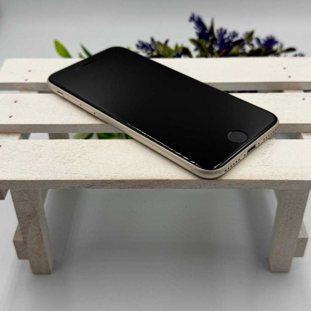 iPhone SE第3世代 64GB スターライト 387