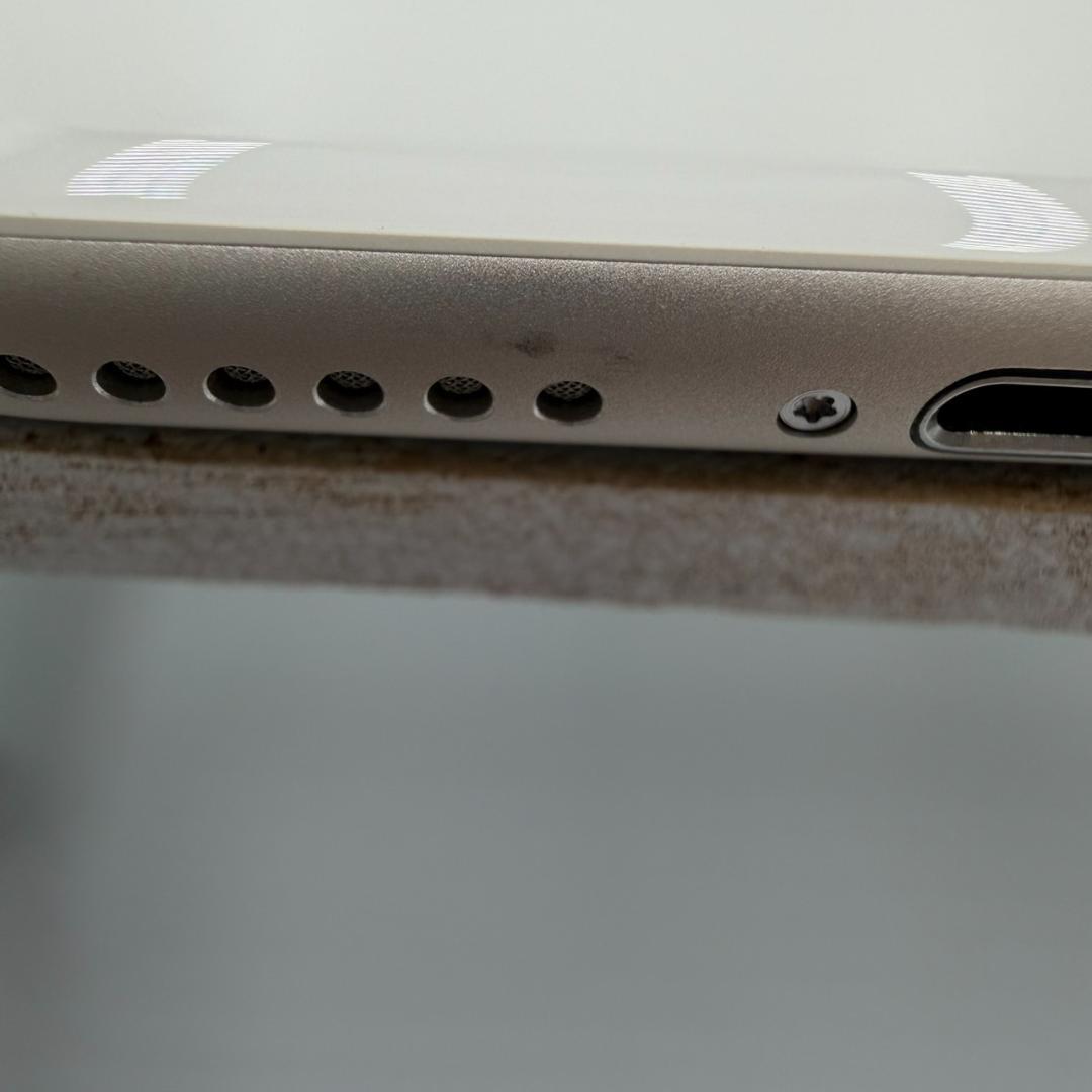 iPhone SE第3世代 64GB スターライト 387
