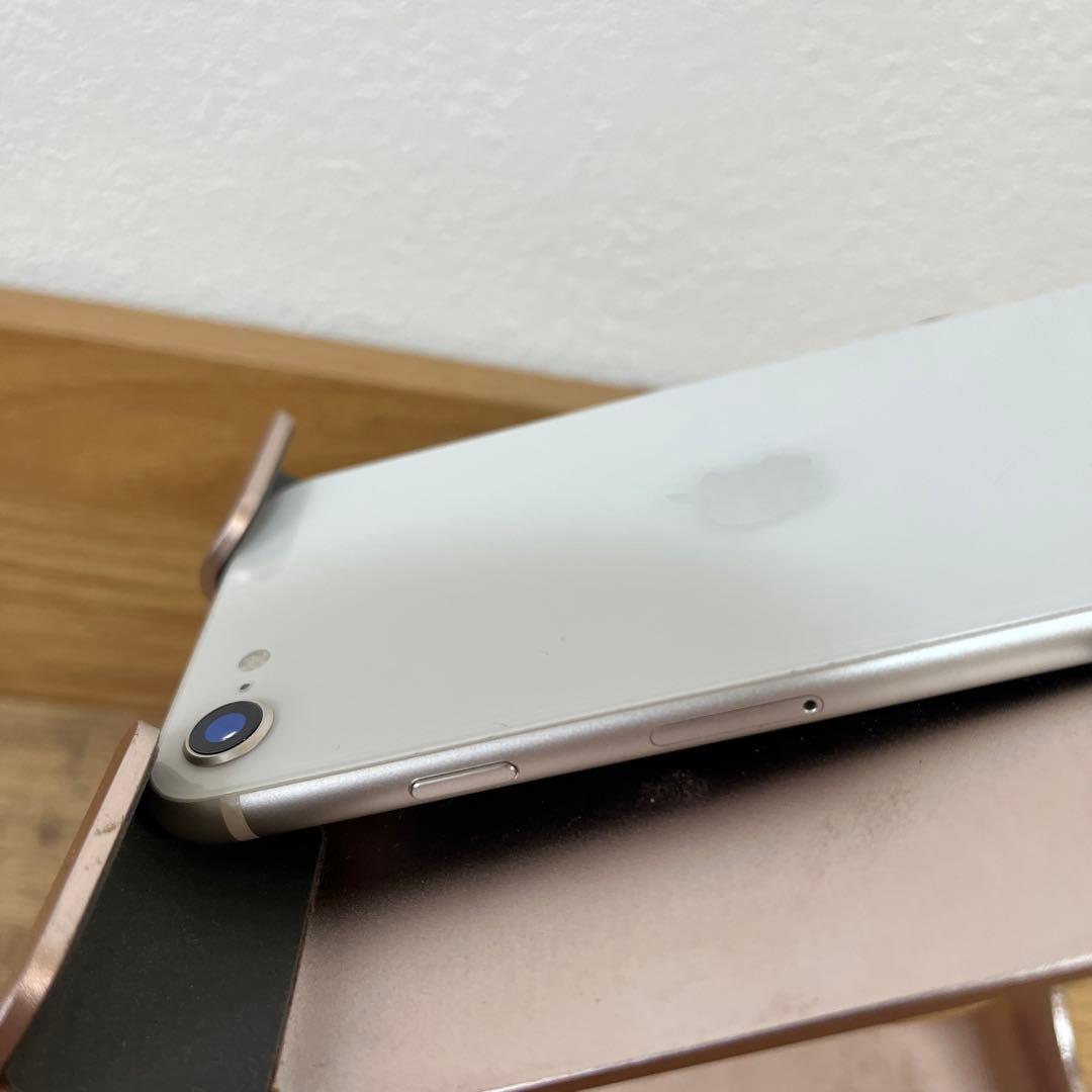 バッテリー新品100%iPhoneSE3 3世代64G SIMフリースターライト