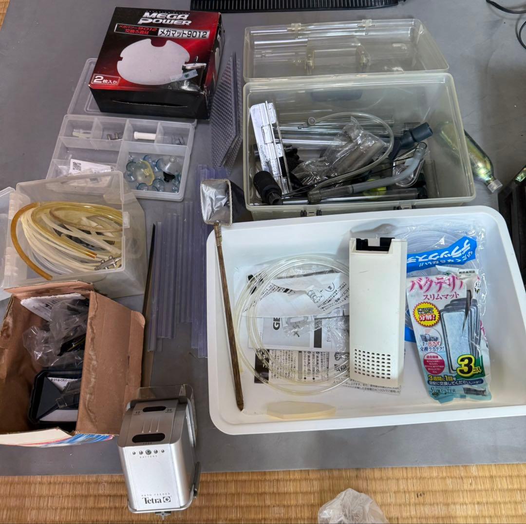 オーバーフロー水槽[60㎝]＋水槽台＋アクアリウム必需品多数 引取り限定 宮城県