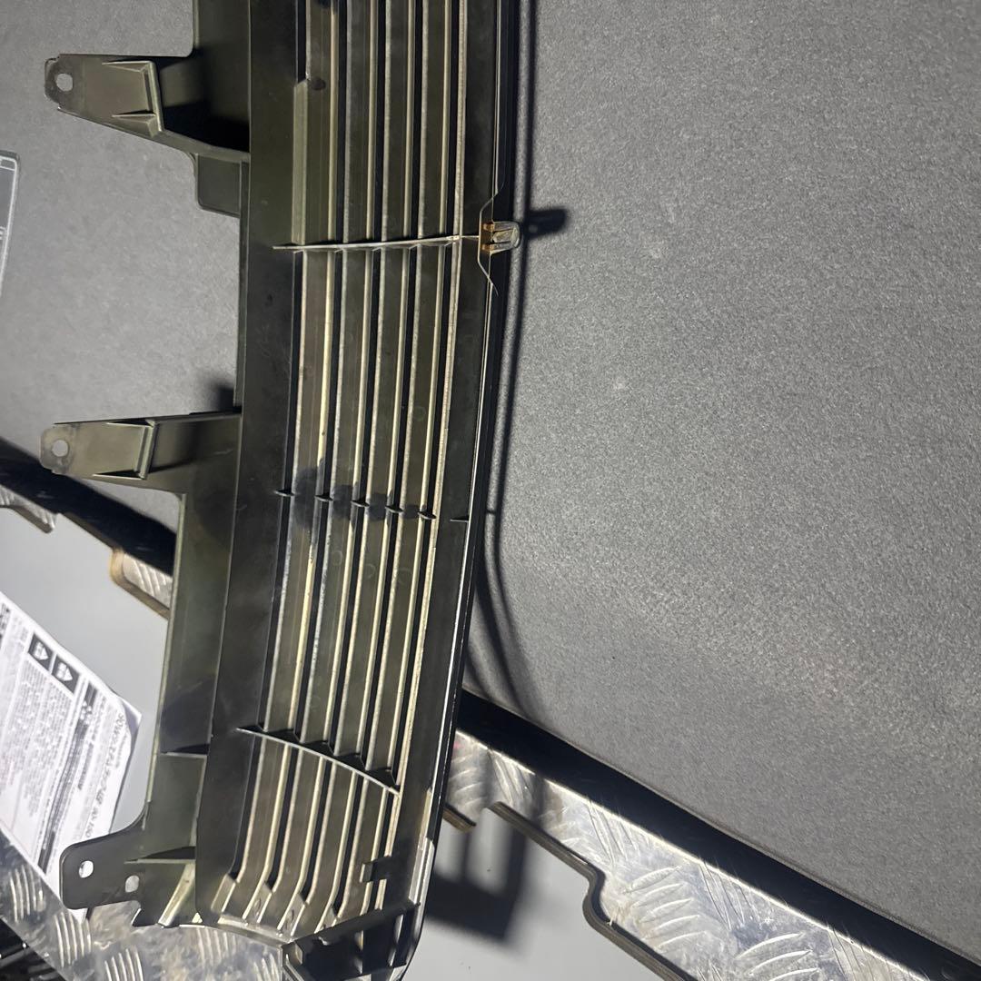 プロボックス　トヨタ純正ビレットグリル