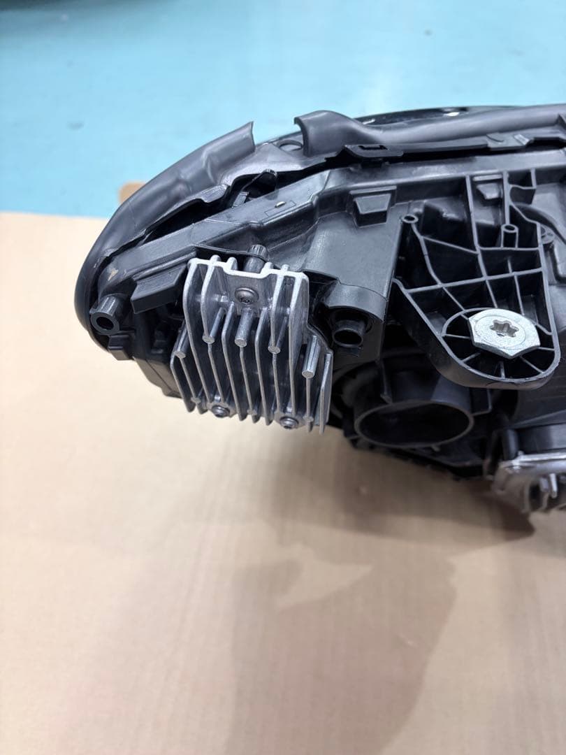 ベンツ Cクラス W205 後期 左ヘッドライト 中古