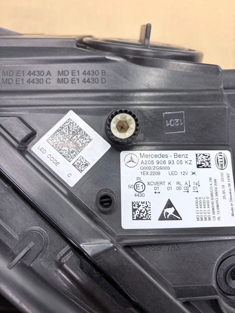 ベンツ Cクラス W205 後期 左ヘッドライト 中古