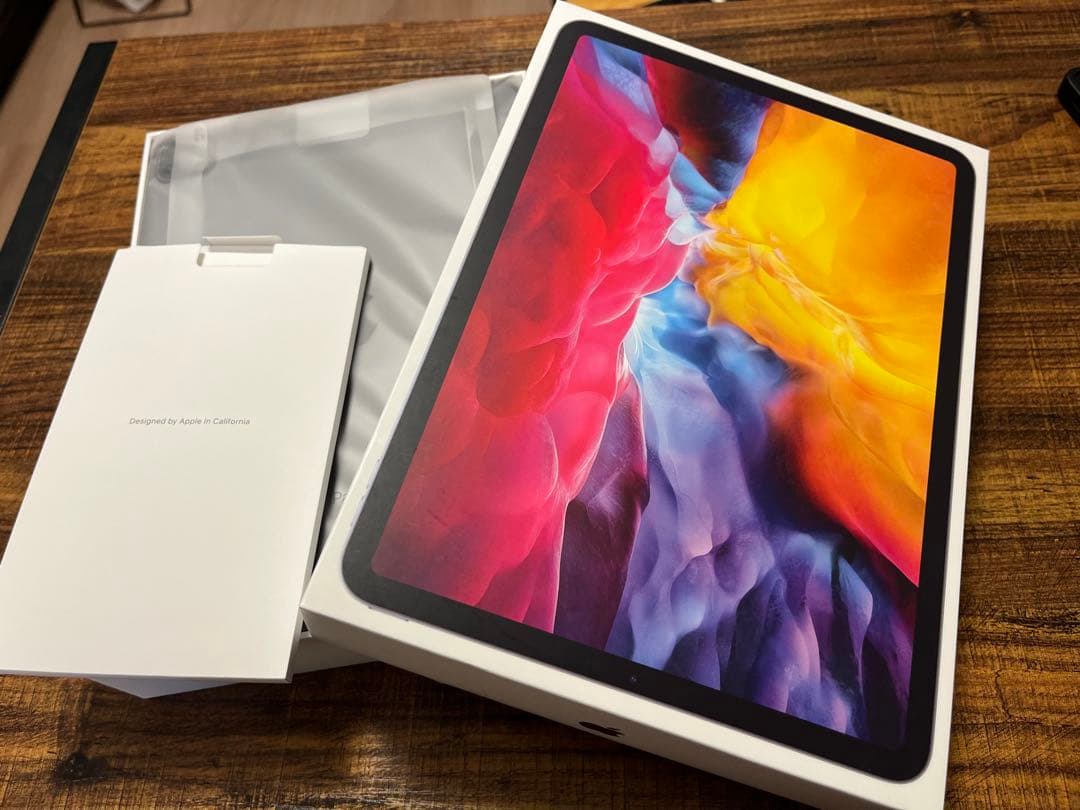 【美品】ipad本体+ Smart Keyboard+Apple pencil