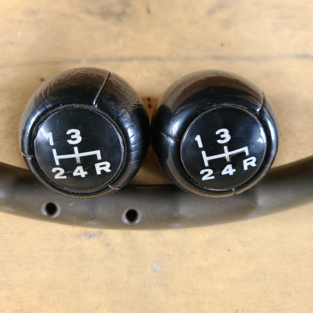 サニトラ純正ステアリング　純正シフトノブ