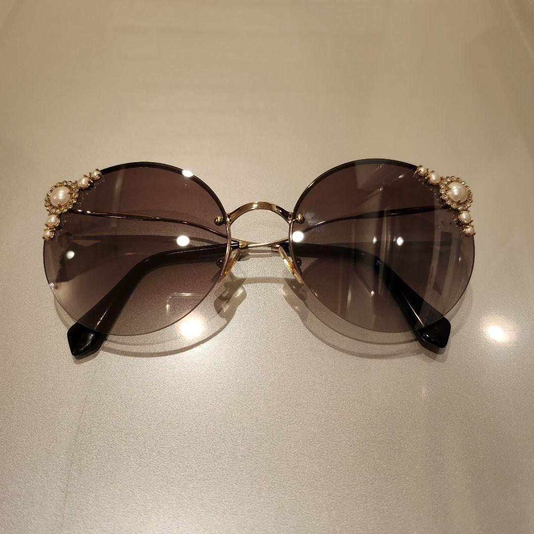 miumiu サングラス　マニエール　SMU52T
