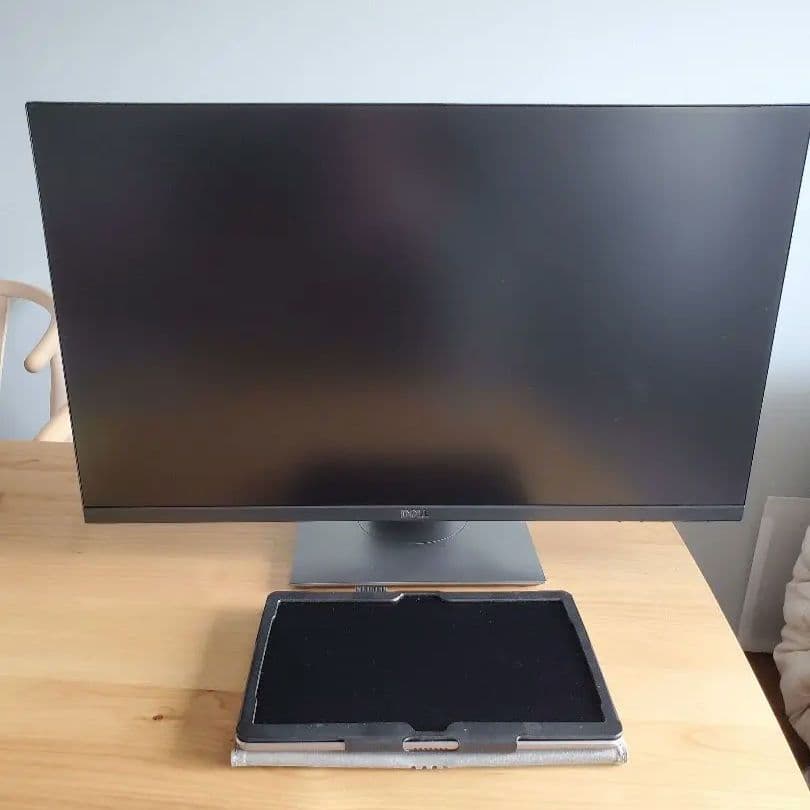 Dell P2419H 23.8インチ ワイドモニター、HAUWEI タブレット