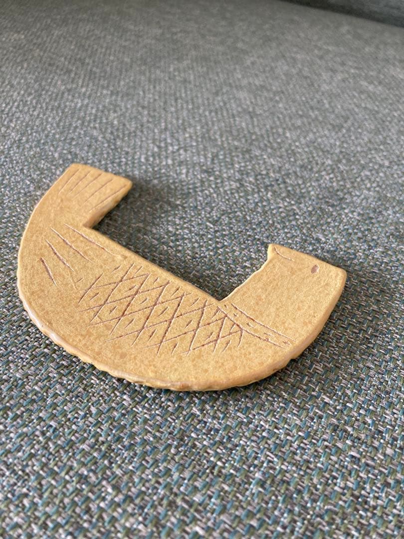 鹿児島睦　陶板　黄色い鳥　サイン入り